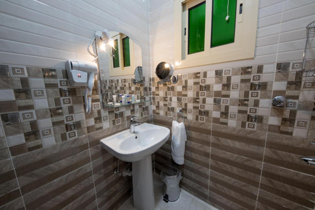 Jasmine Beach Hotel Suites 얀부 외부 사진